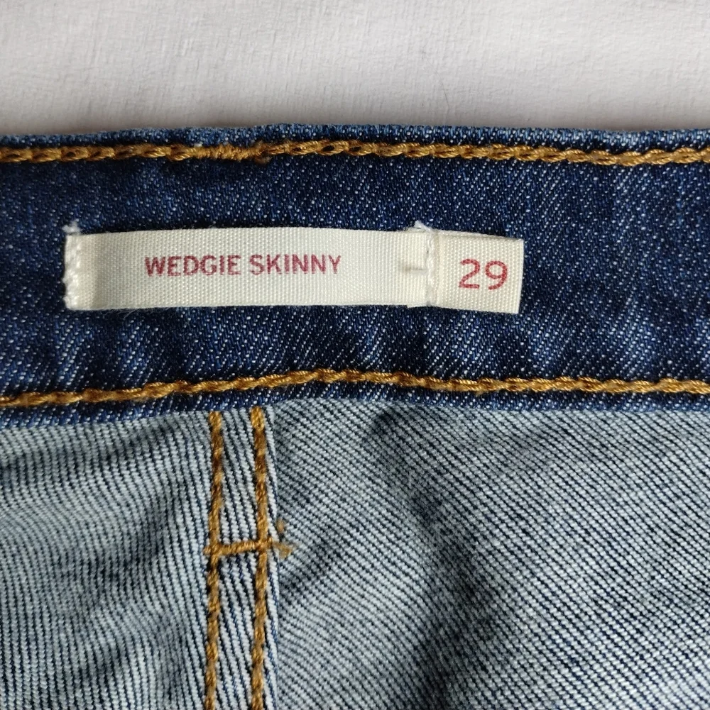 Levi's Dark Blue Ankle Jeans - Picture 11 of 12